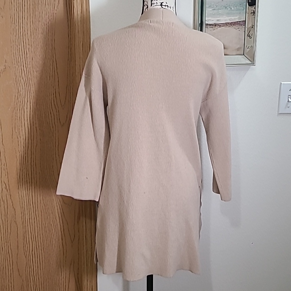 Adyson Parker Tan beige button side cozy cardigan with pockets - Picture 4 of 4